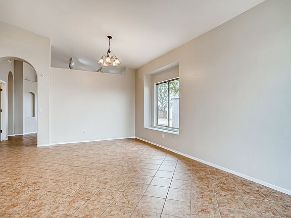 4th image of 60163 E Greystone Dr