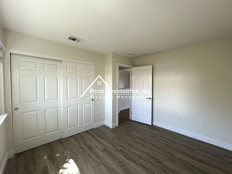 Gardenside Apartments — Photo 20