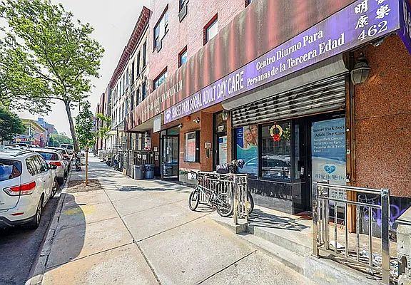 2nd image of 462 52nd St APT C1