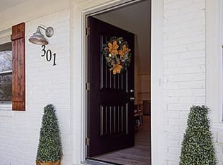 301 Laurel Ave, Goose Creek, SC 29445