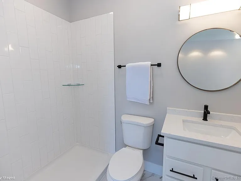 300 Harbour Close #B-34 — Photo 15