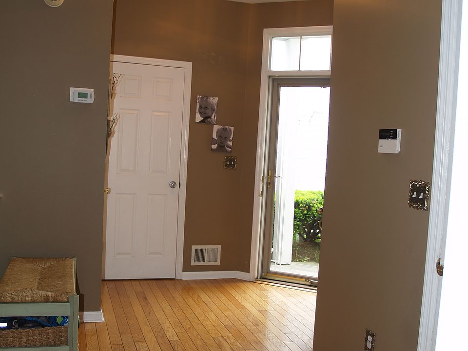 33 Mackellar Ct, Peekskill, NY 10566 Zillow