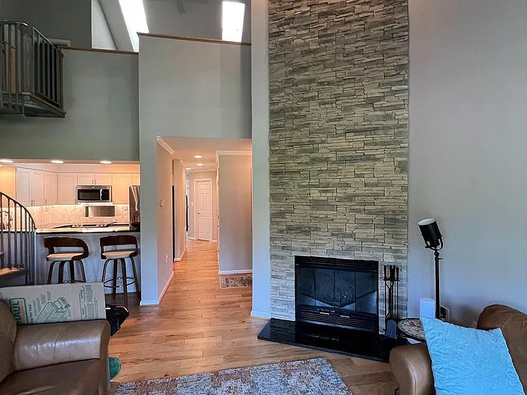 1129 Lake Heron Dr #3A — Photo 3