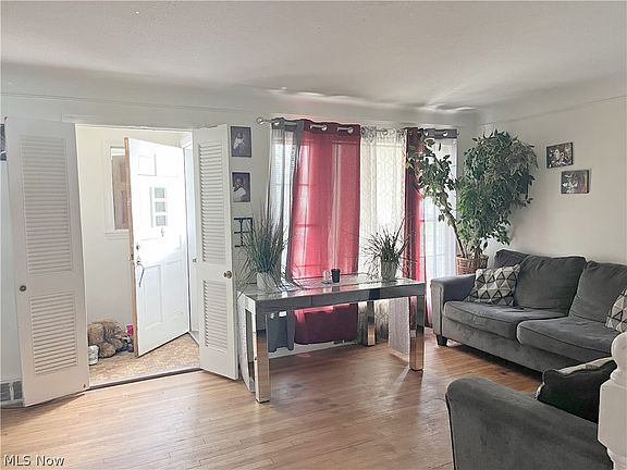 2nd image of 4241 Bexley Blvd