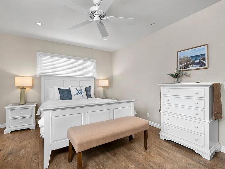 181 W Avenida Cornelio — Photo 26