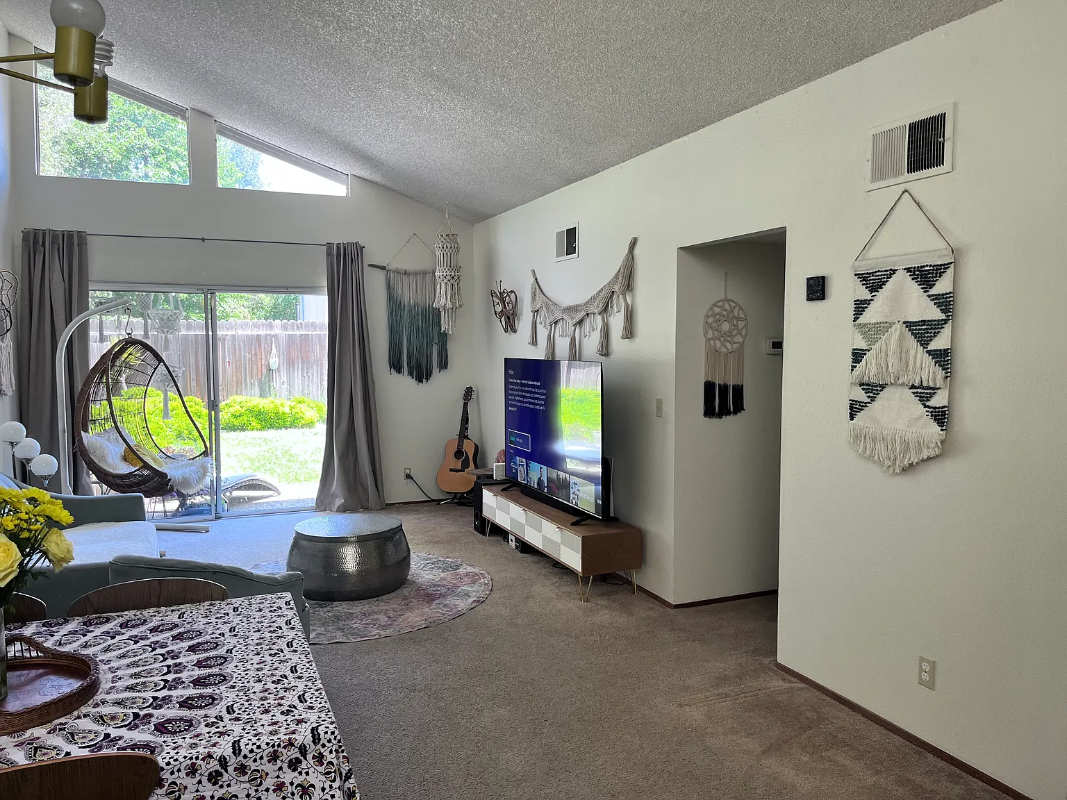 2 bed, 2058 sqft, $2,350 — Photo 4