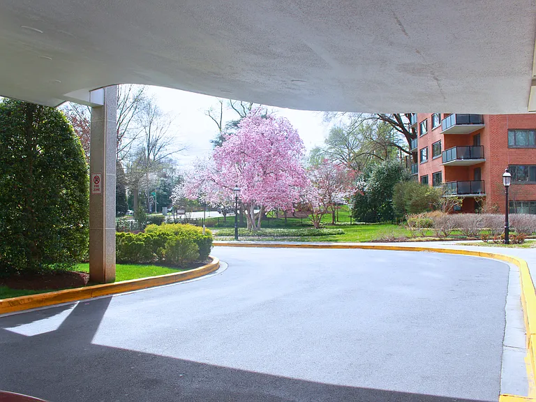 Covered Building Entrance and Drive-Up