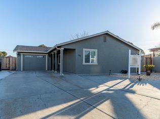 60 Acacia Ct, Hollister, CA 95023