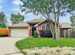 3235 Crystal Brook Ct, Grand Prairie, TX 75052