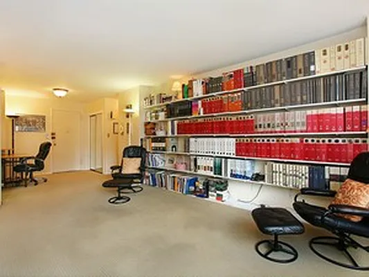 Sold by Corcoran | media 24