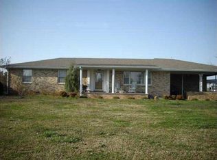 10715 6th St, Leighton, AL 35646