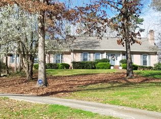 1972 Clubview Dr, Alexander City, AL 35010