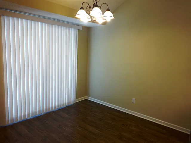 103 Scottswood Dr N — Photo 5