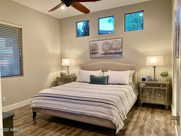 2042 W Periwinkle Way — Photo 17