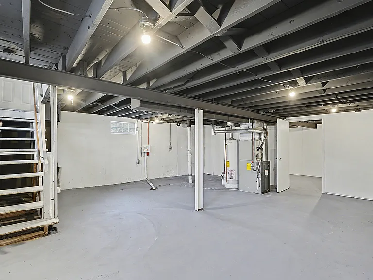 1711 Nemnich Ave — Photo 12
