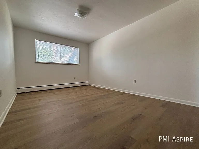 6761 W 37th Pl #7 — Photo 5
