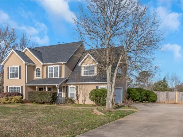 112 Wyckliffe Dr, Locust Grove, GA 30248