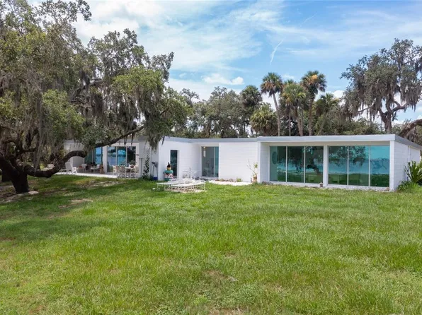 2600 Fort Lane Rd, Geneva, FL 32732