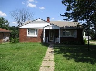 1412 Gilmore Dr, Clairton, PA