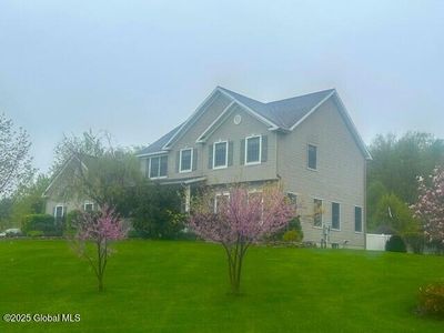 5 Avian Drive, East Greenbush, NY, 12061