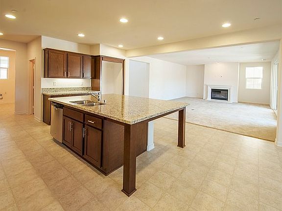 5th image of 35280 Mahogany Glen Dr