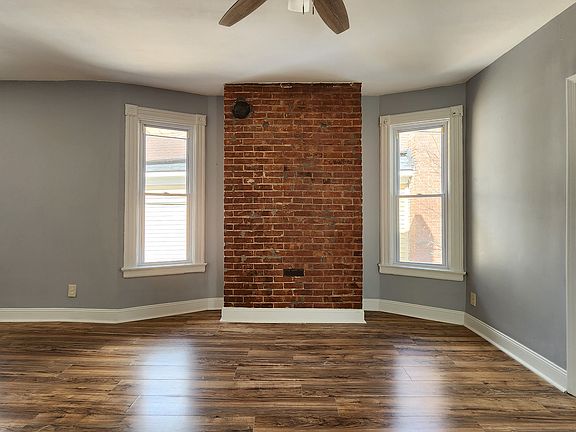 3rd image of 426 Parkdale Ave Floor 2