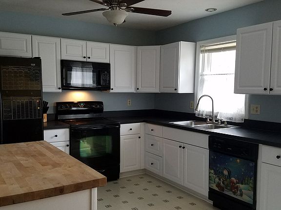 Kitchen (Summer 2017)