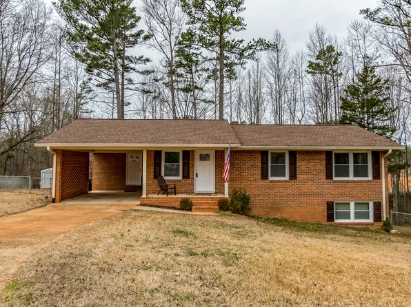 57 Leigh St, Commerce, GA 30529