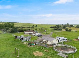 378052 16th St W, Okotoks, AB T1S 6A4