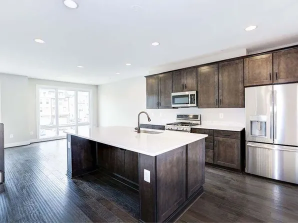 261 Kepler Dr, Gaithersburg, MD 20878