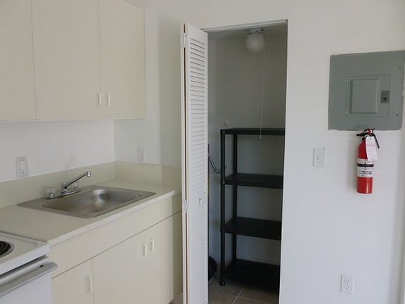 Kitchen closet