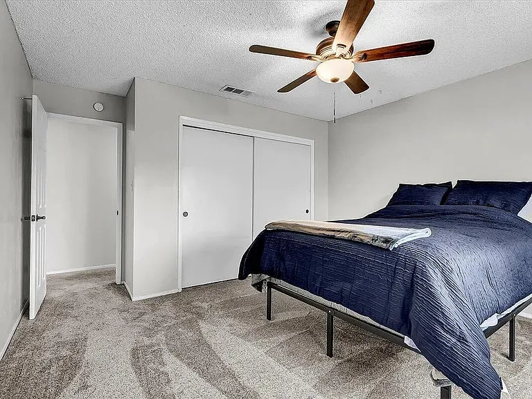 1828 E Seeger Ct — Photo 5