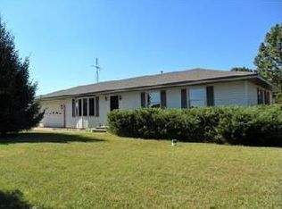 3204 Broderick Rd, Benton Harbor, MI 49022