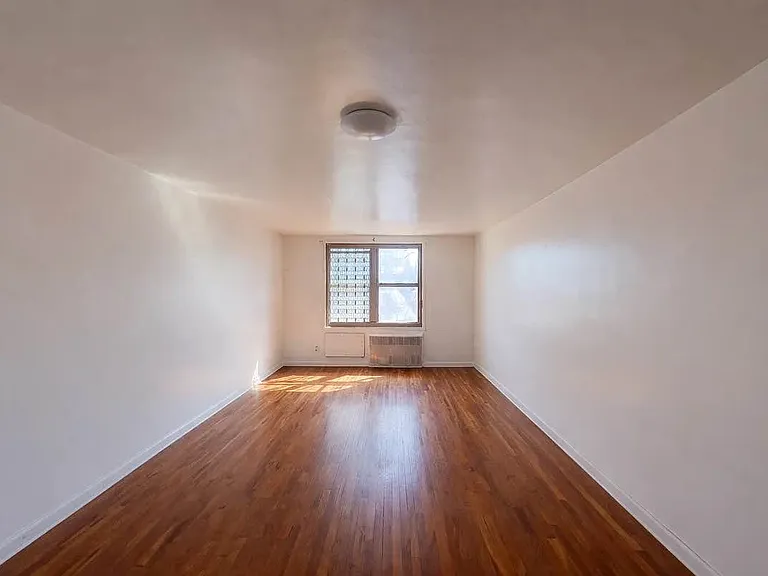 270 Clarkson Ave #318 — Photo 2