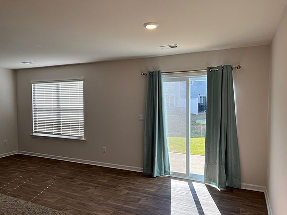 4th image of 1411 N Cardiff Trl