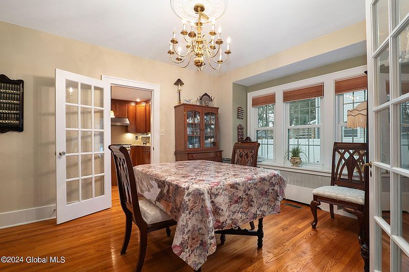 5th image of 17 Middlesex Road