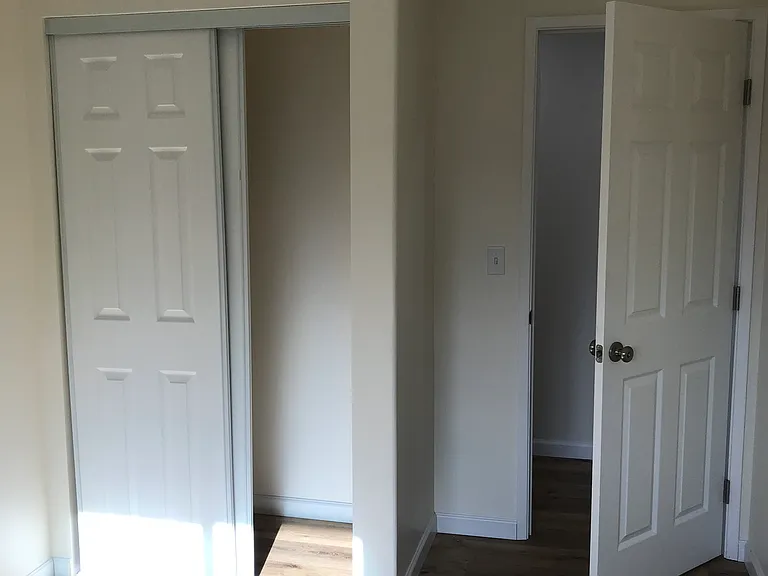 419 S I St #B — Photo 16