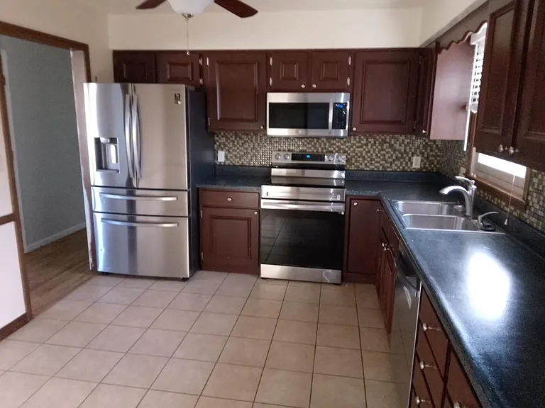 1512 Knollcrest Dr — Photo 7