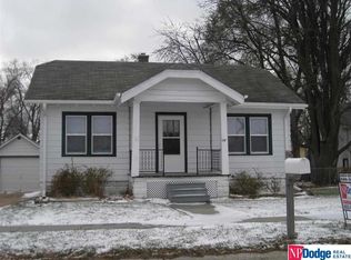 203 N East St, Valley, NE 68064