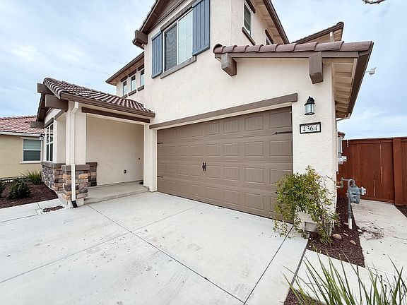 2nd image of 4364 Greenshank Cir