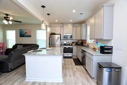 1049 Crescent Moon Loop — Photo 17