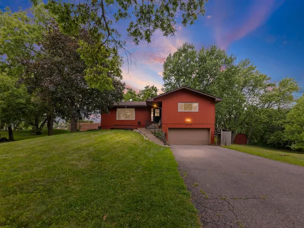 12916 1st Ave S, Burnsville, MN 55337