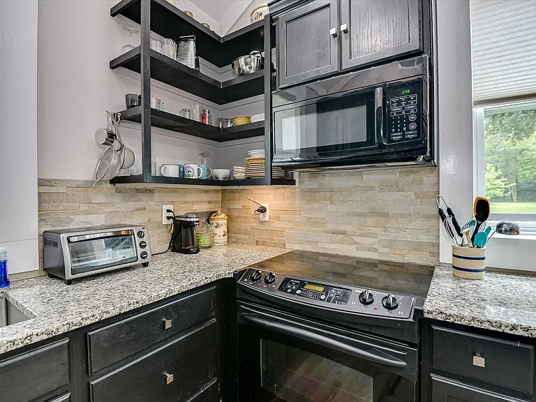 116 Edgefield Ave — Photo 15