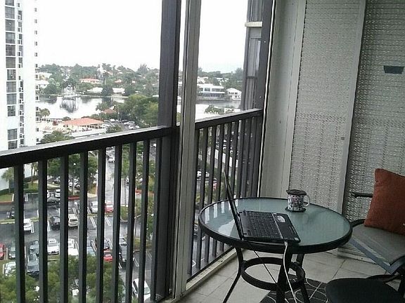 5th image of 3731 N Country Club Dr APT 2025