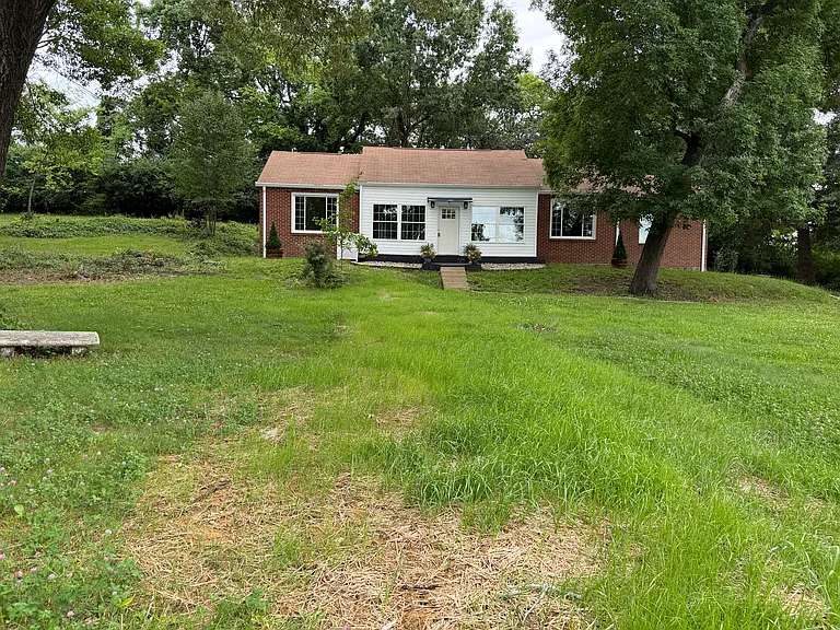 1211 Glenwood Dr — Photo 29