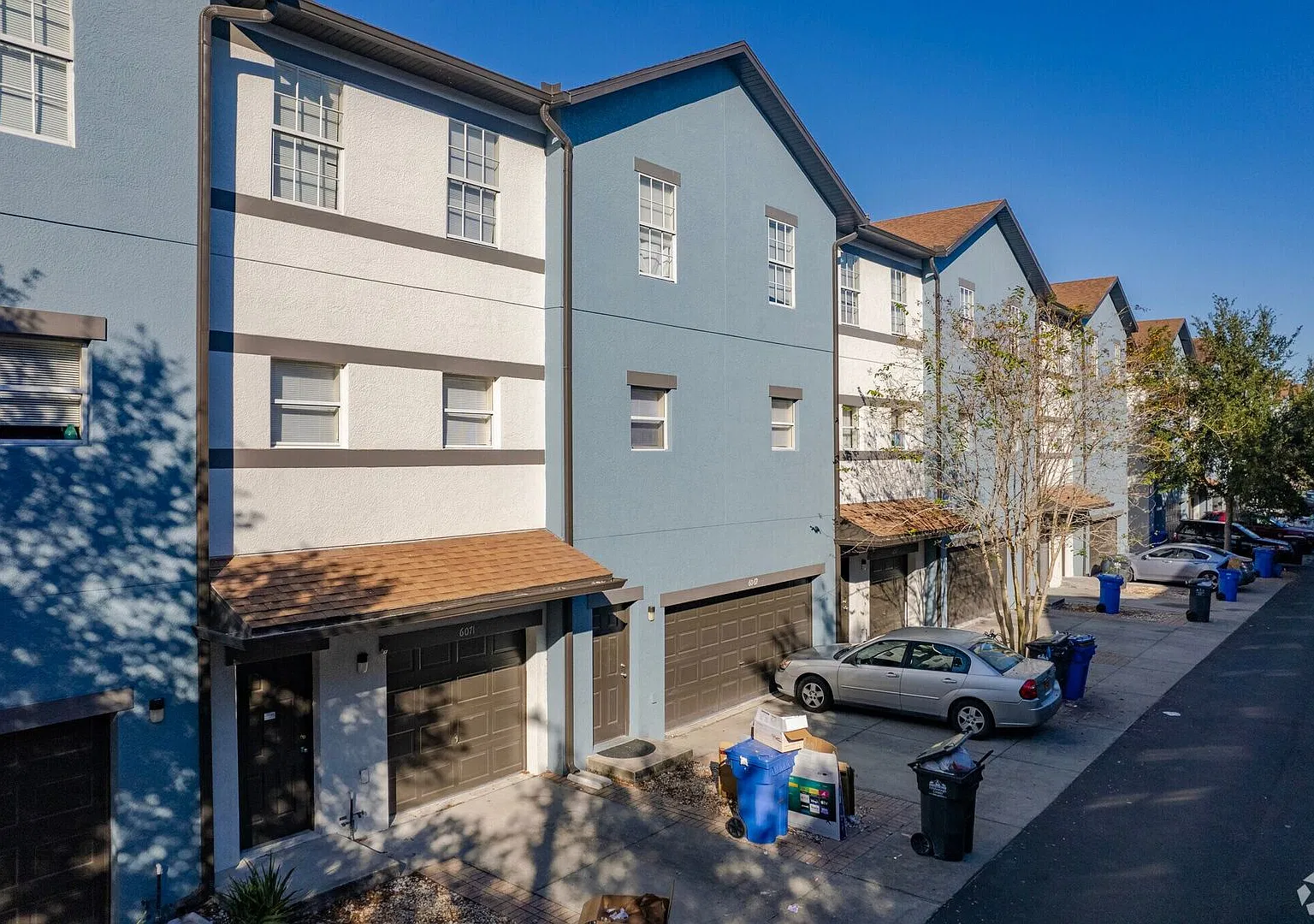 Town Park Villas — Photo 4