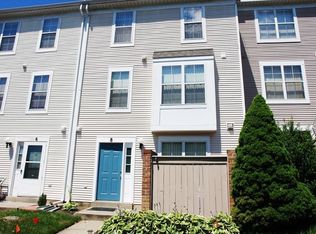 8 Harbor Tree Ct, Gaithersburg, MD 20886