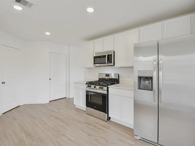 18546 Cepagatti Dr — Photo 12