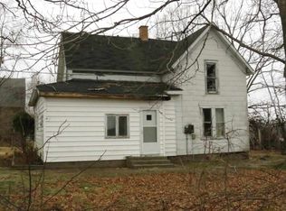 402 Kenilworth Rd, Bremen, IN 46506