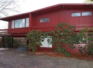 110 Ransom Rd, Falmouth, MA 02540